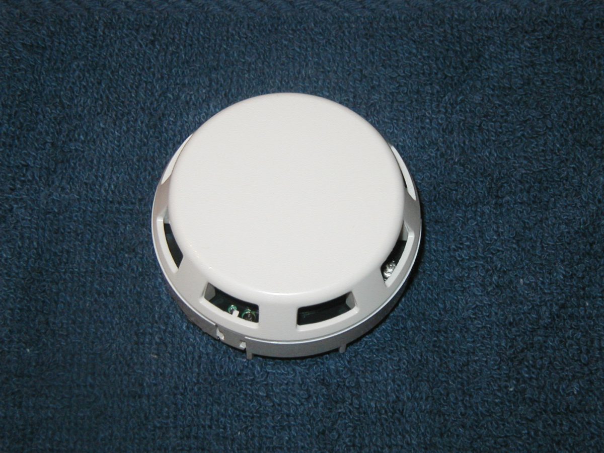 Simplex 4098-9601 Photoelectric Smoke Detector Head 300 AVAIL FREE SHIPPING !!! 